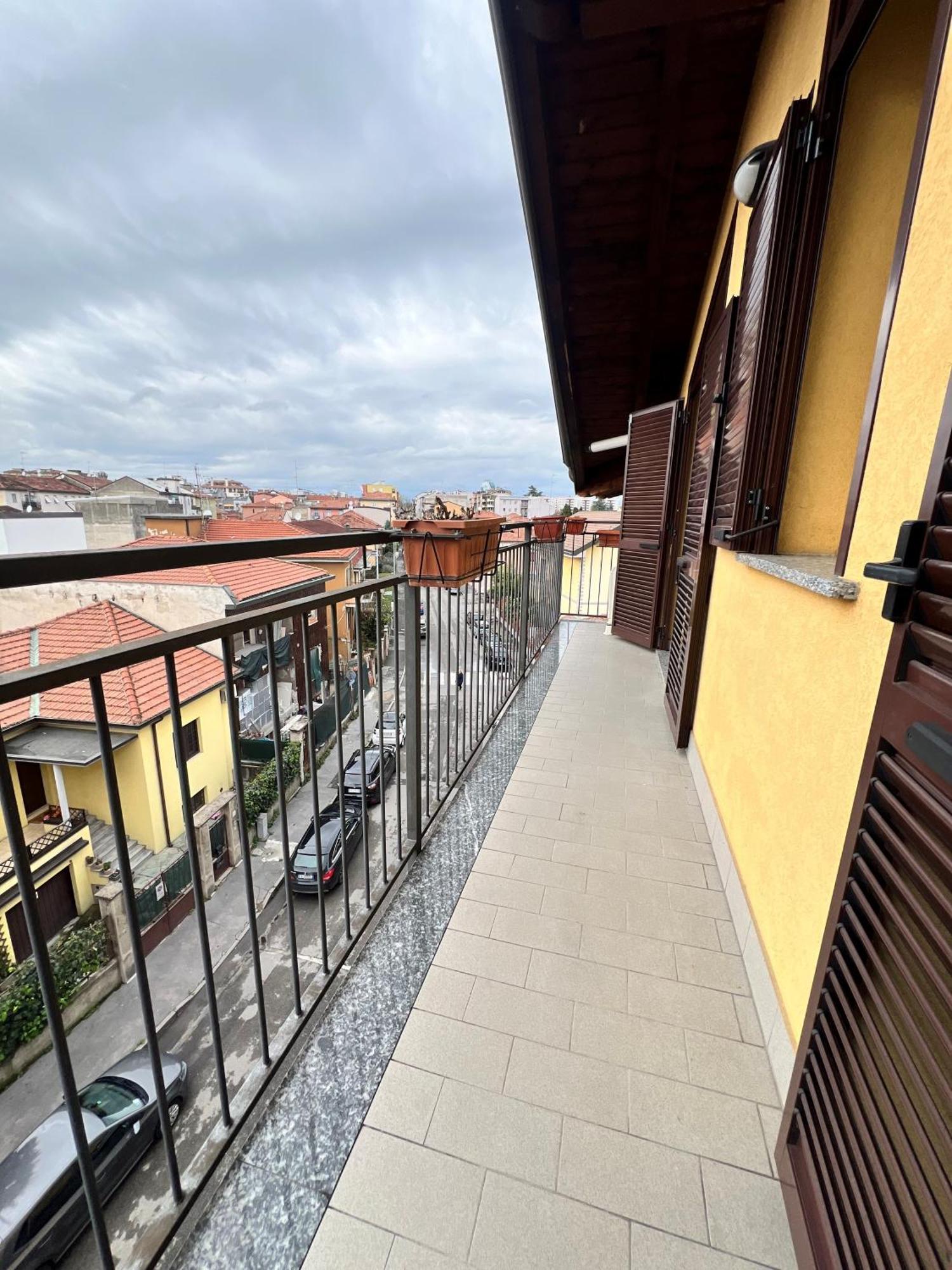 Appartamento Mansarda Polpetta Corsico Esterno foto